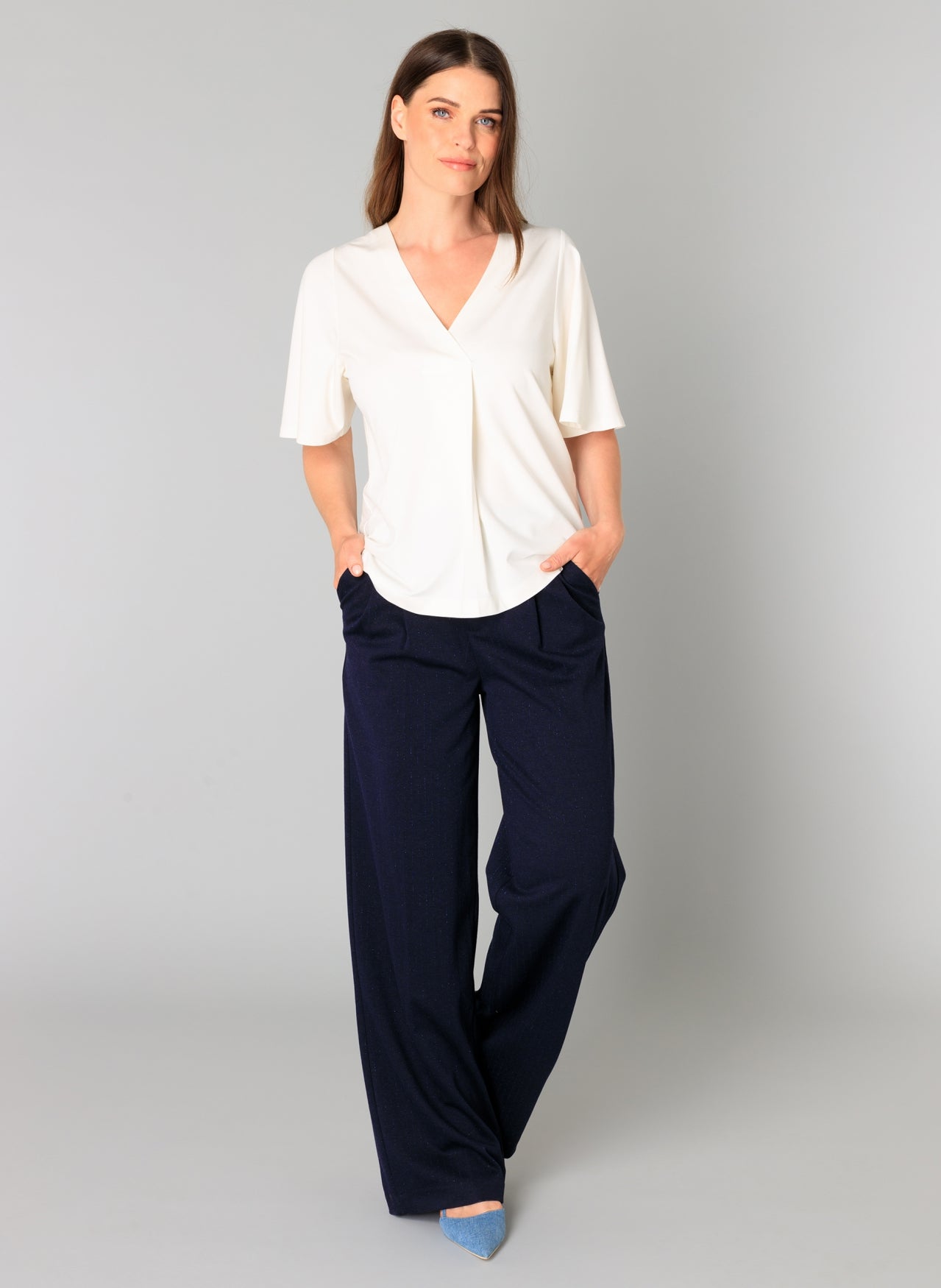 Yest Bryony Crossover V-Neck Top