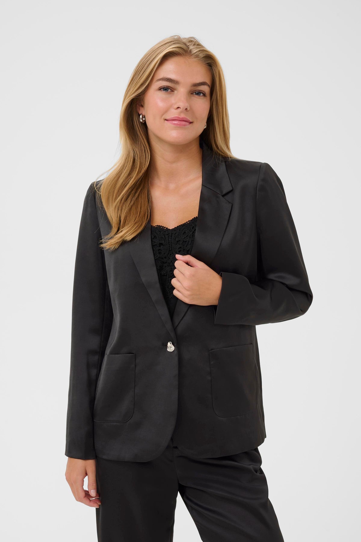 Cream Cocamia Satin Blazer (Pitch Black)