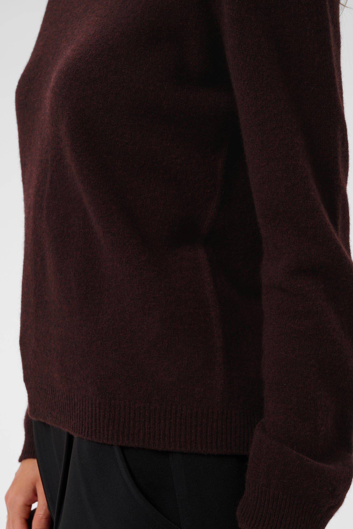 Cream Mela Pullover