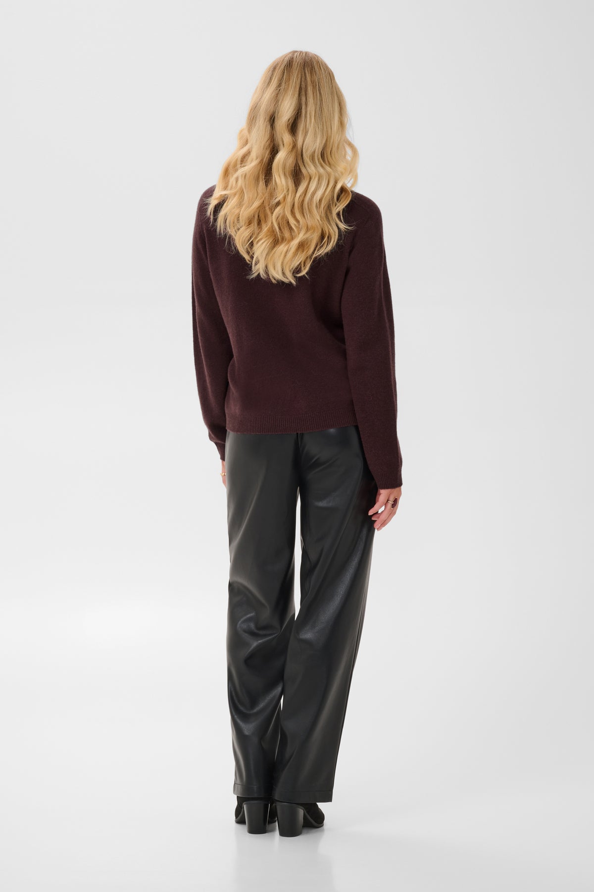 Cream Mela Pullover (Fudge)