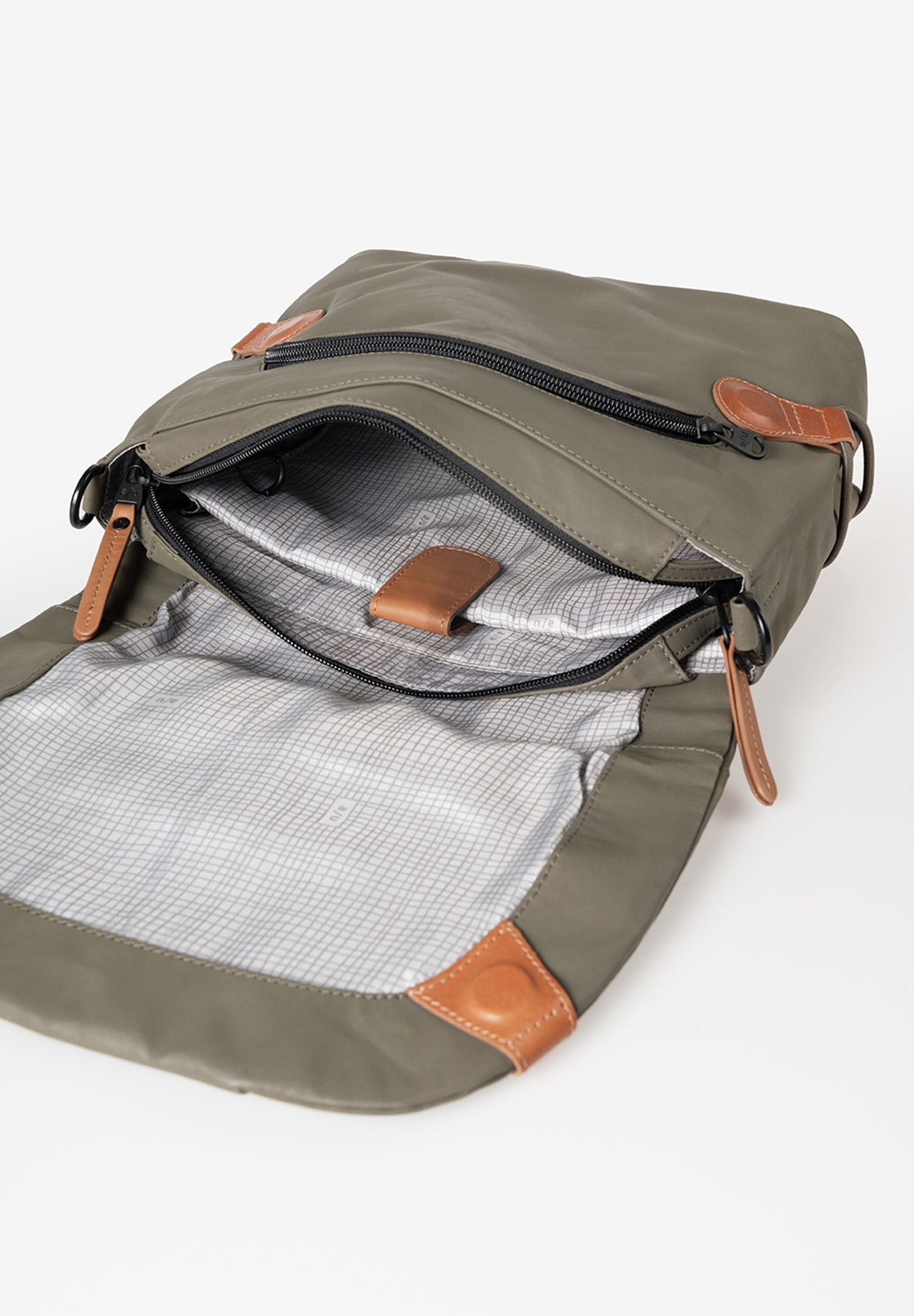 Aunts & Uncles Sendai Bag