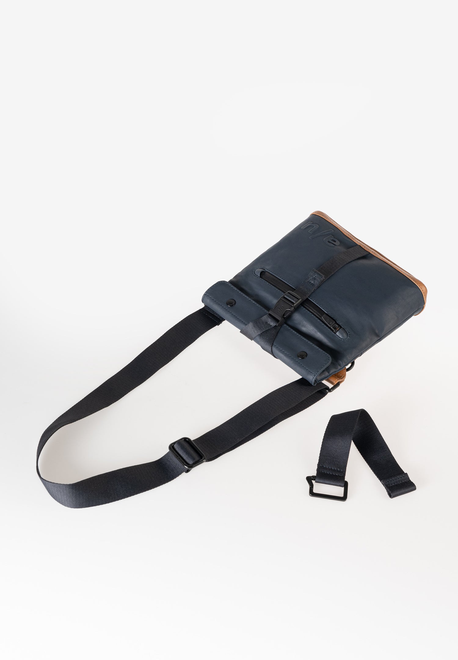 Aunts & Uncles Tsu Fanny Pack/Crossbody Bag