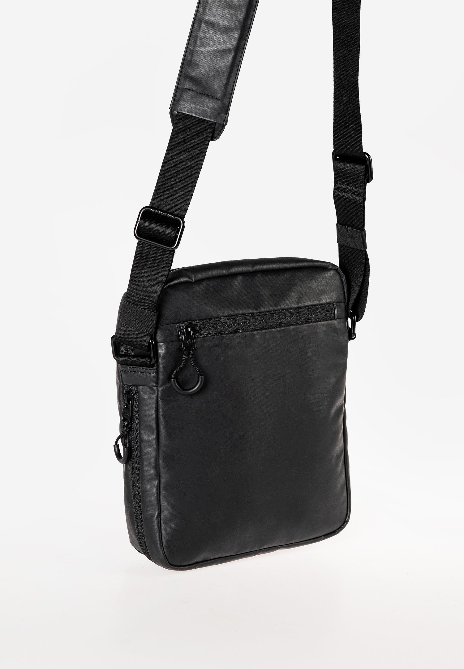 Aunts & Uncles Oyabe RE Crossbody Bag