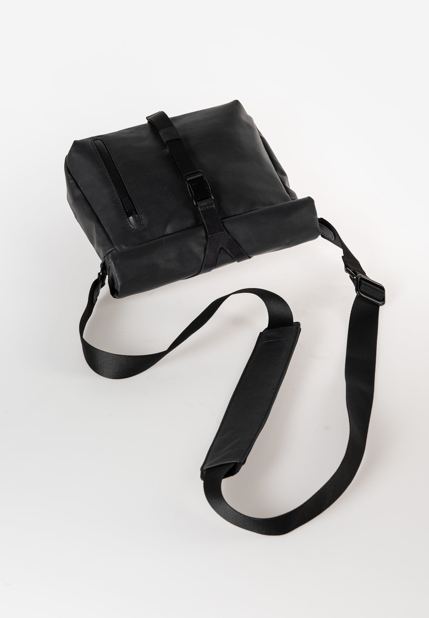 Aunts & Uncles Seki RE Crossbody Bag