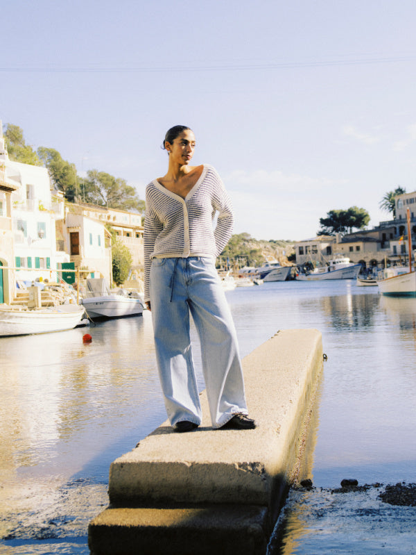 B. Young Kacila Jeans