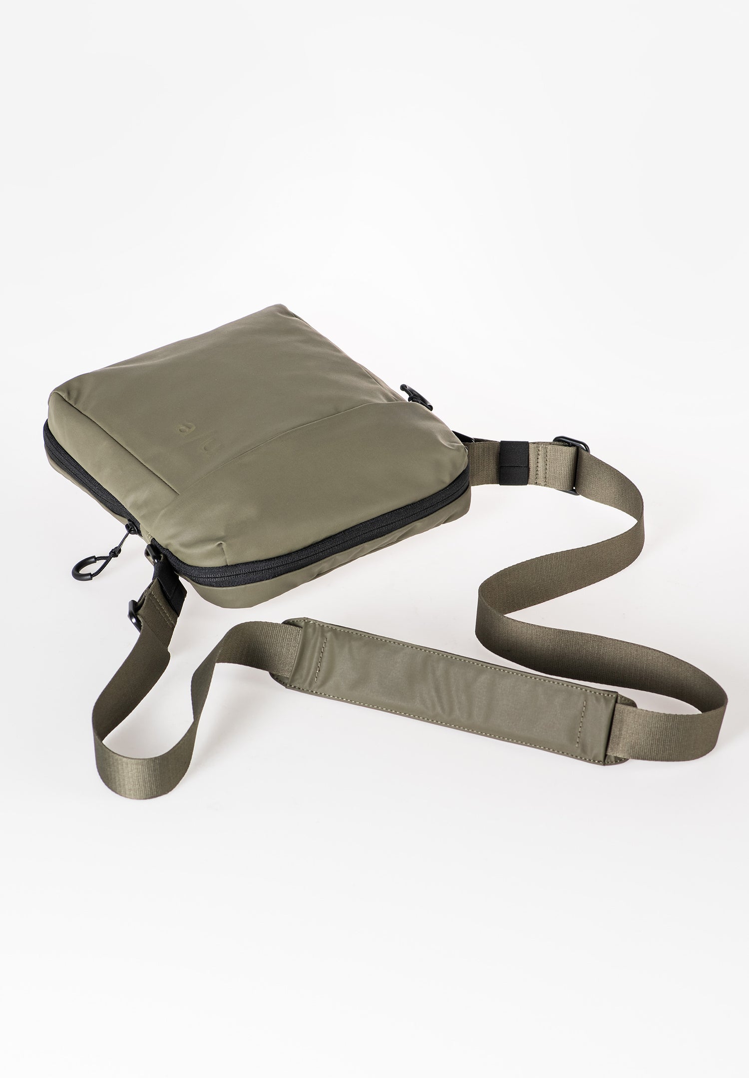 Aunts & Uncles Oyabe RE Crossbody Bag