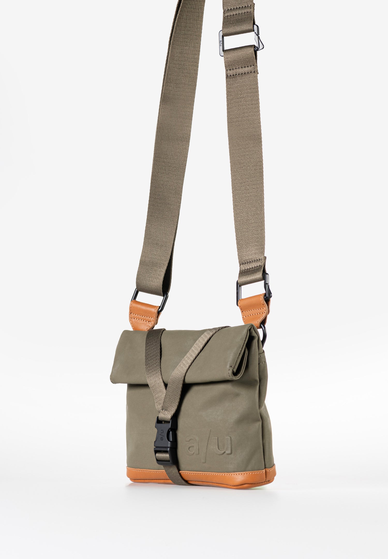 Aunts & Uncles Tsu Fanny Pack/Crossbody Bag