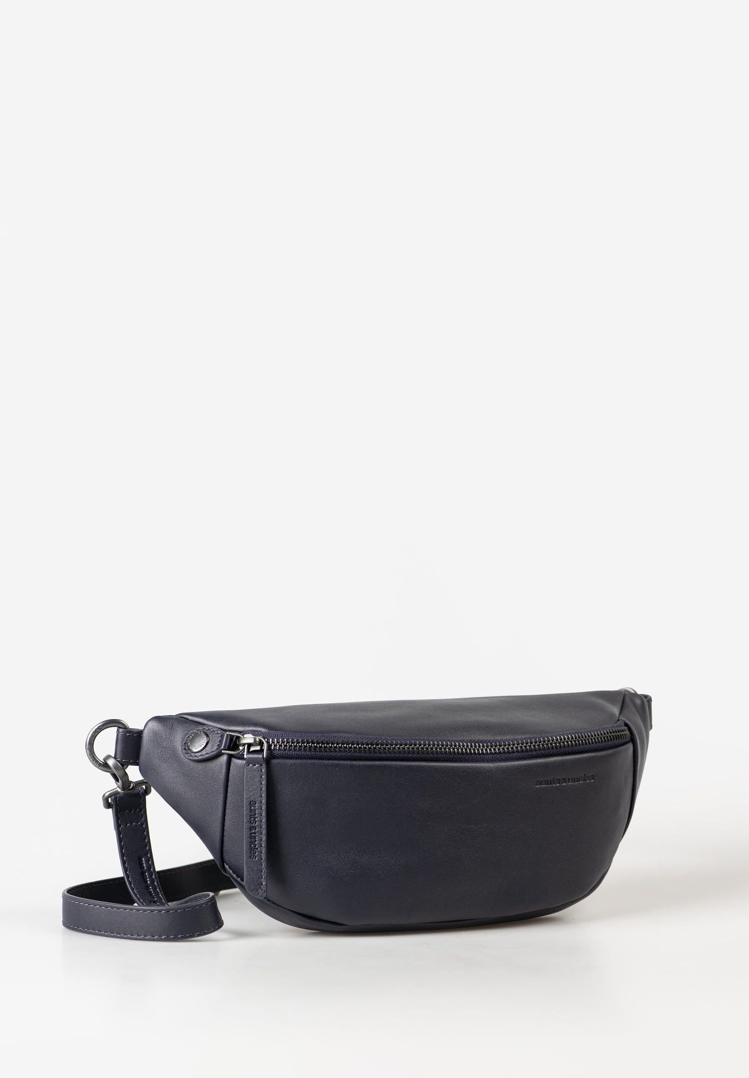 Aunts & Uncles Bilberry Leather Fannypack/Crossbody Bag