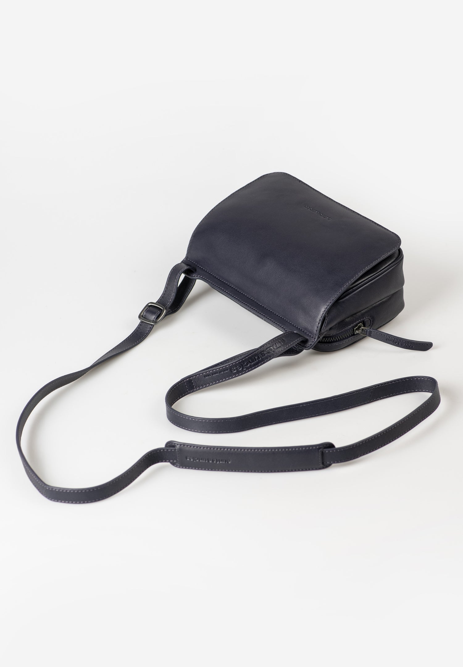 Aunts & Uncles Magnolia Leather Purse