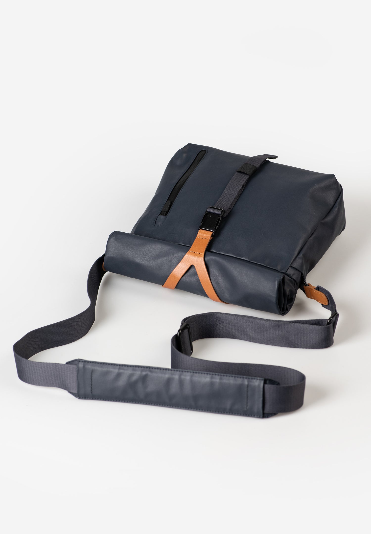 Aunts & Uncles Seki RE Crossbody Bag