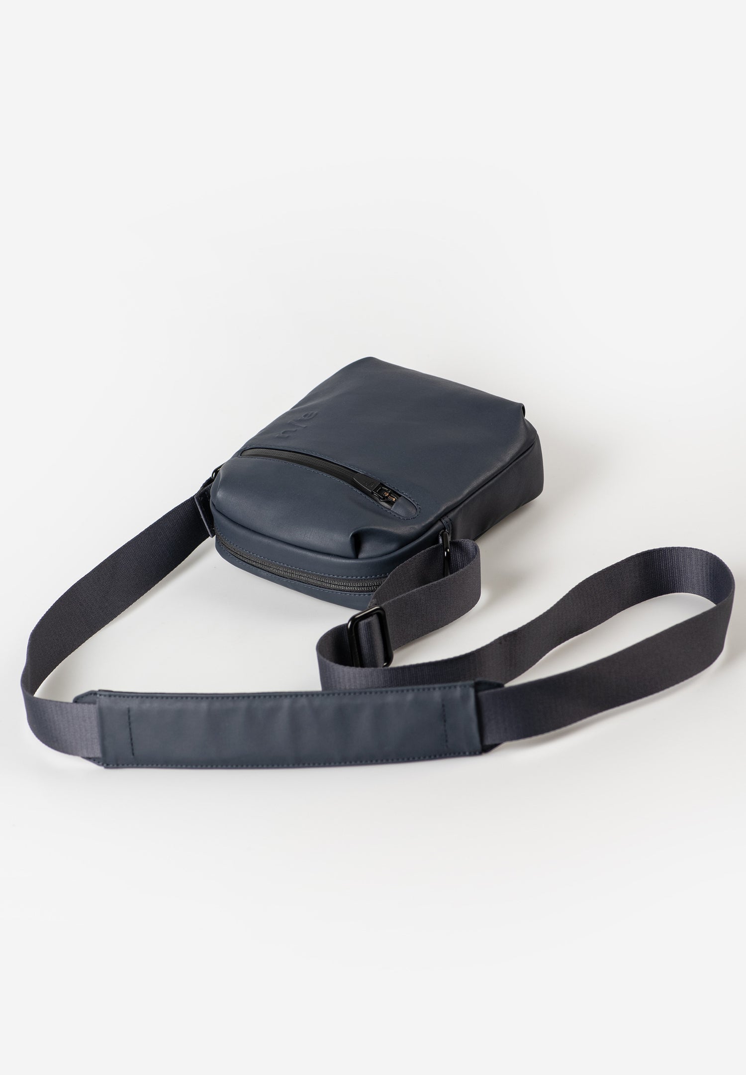 Aunts & Uncles Onga RE Crossbody Bag