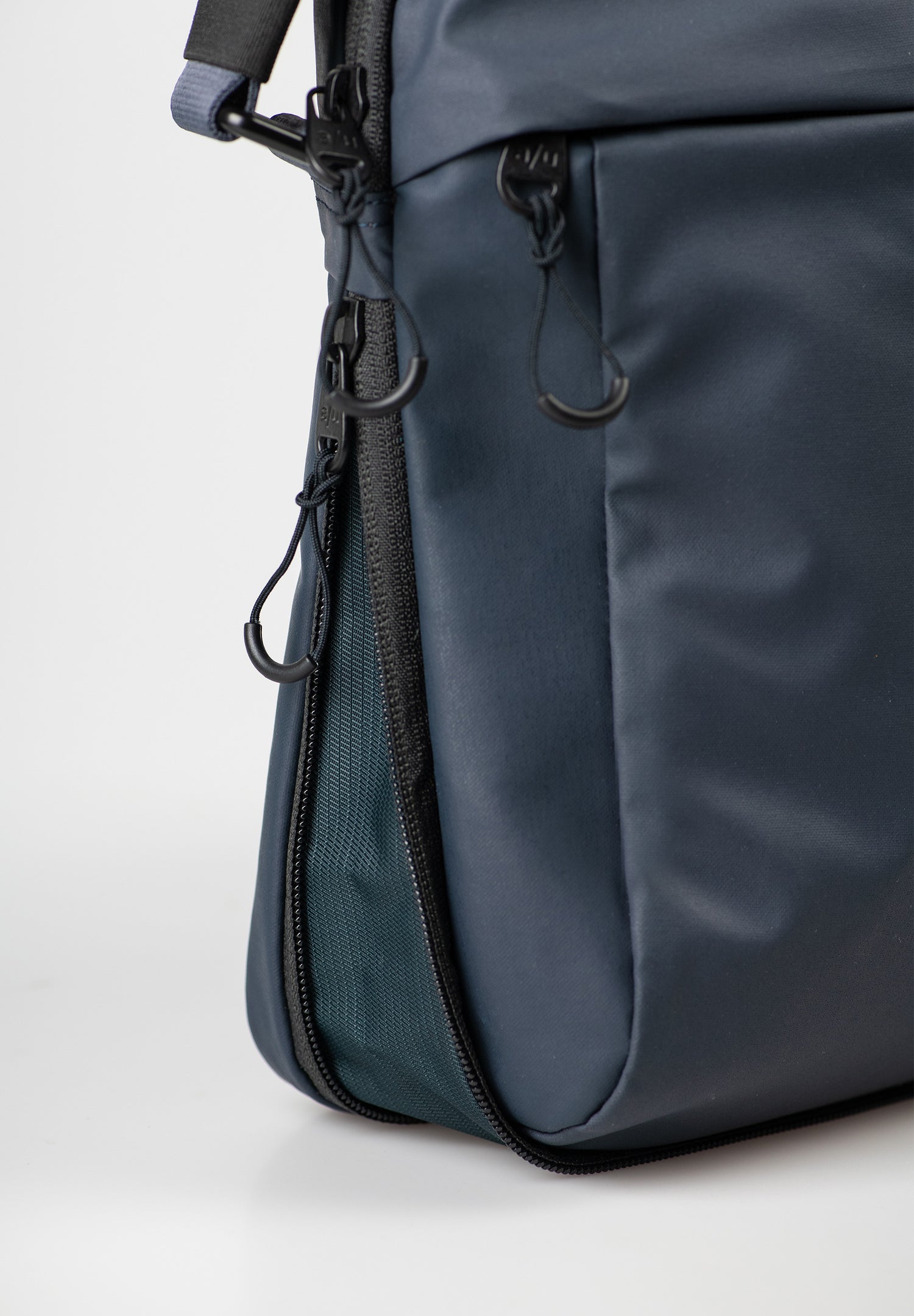 Aunts & Uncles Oyabe RE Crossbody Bag