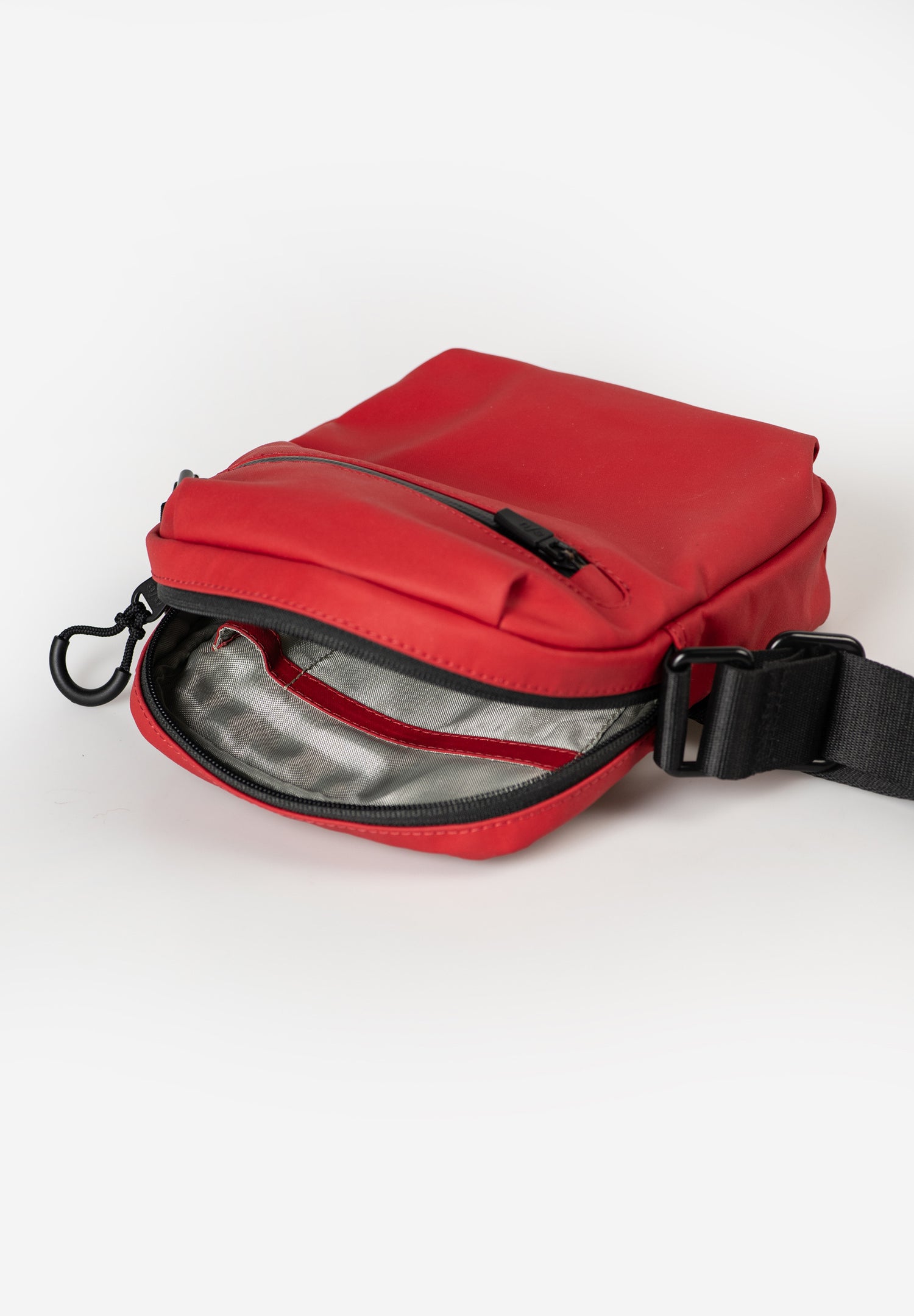 Aunts & Uncles Onga RE Crossbody Bag