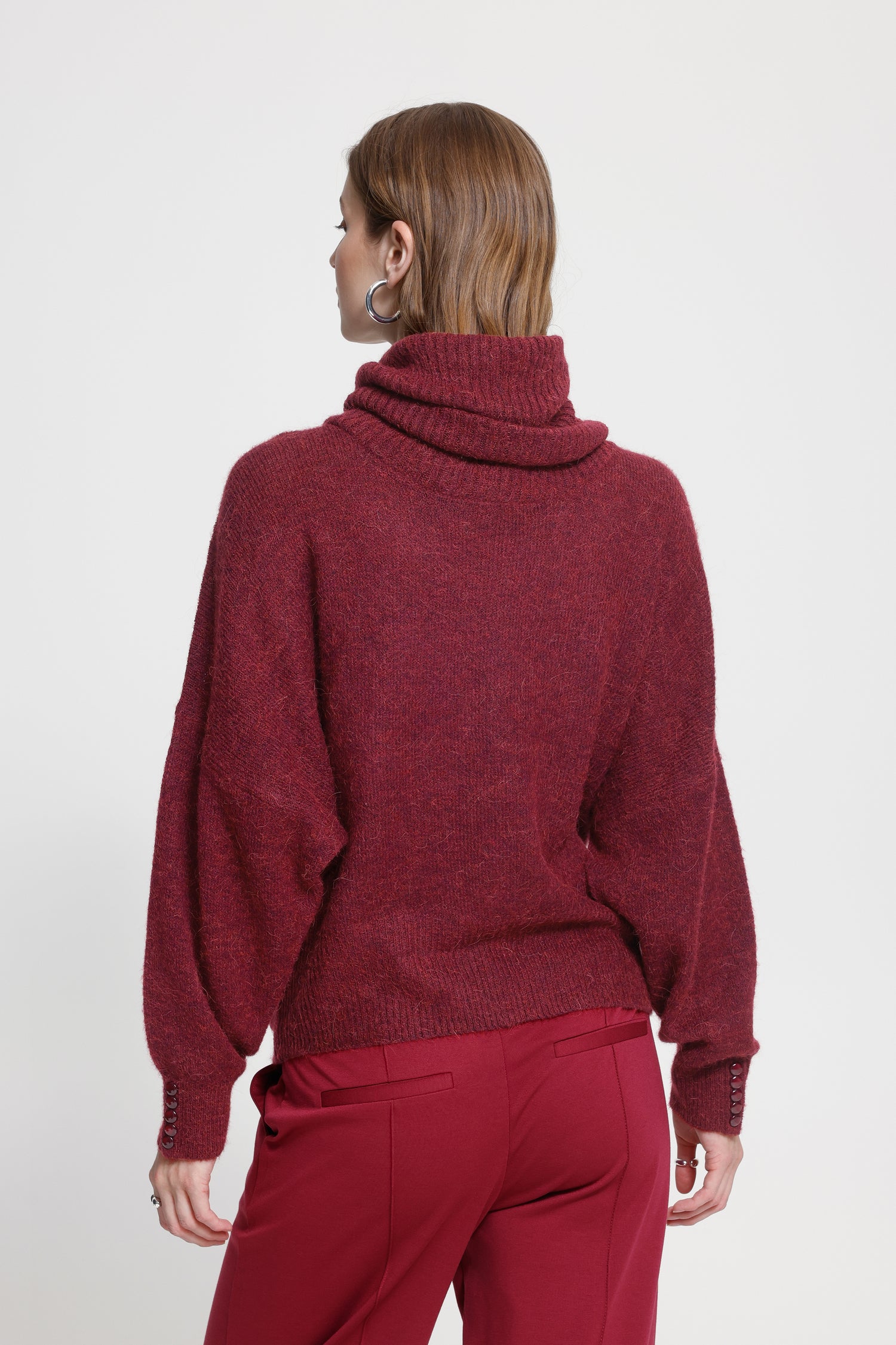 Ichi Kamara Sweater