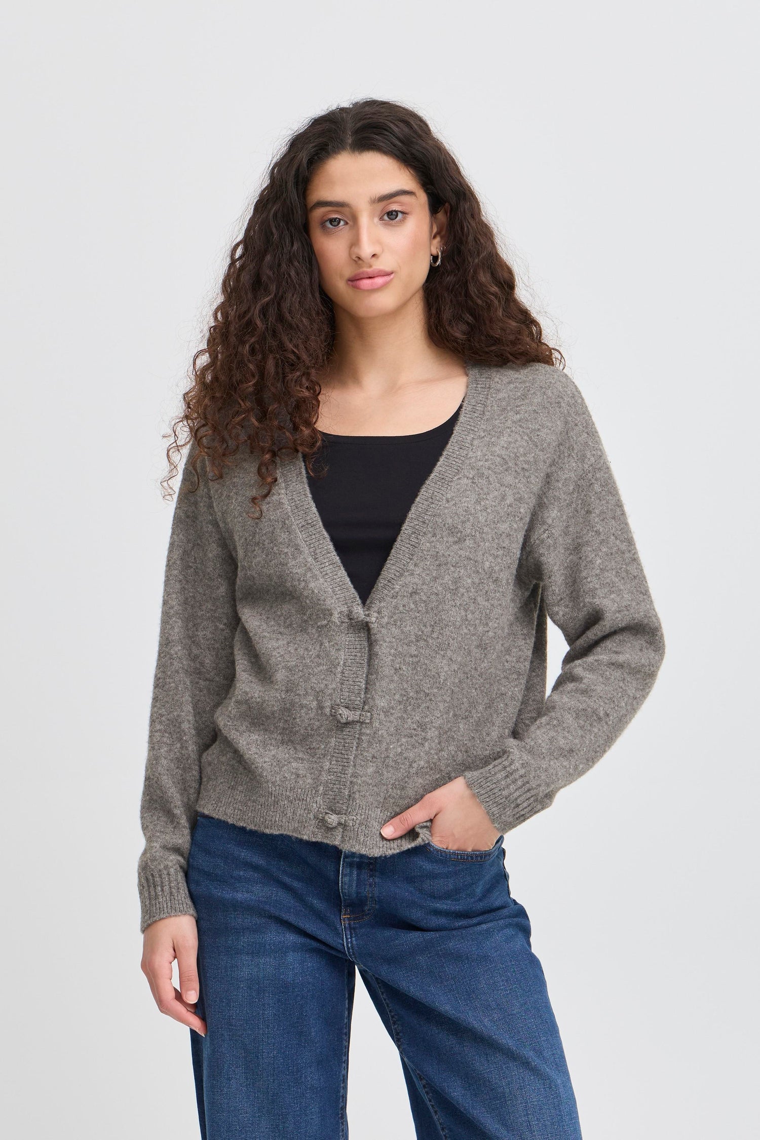 Ichi Dasila Cardigan