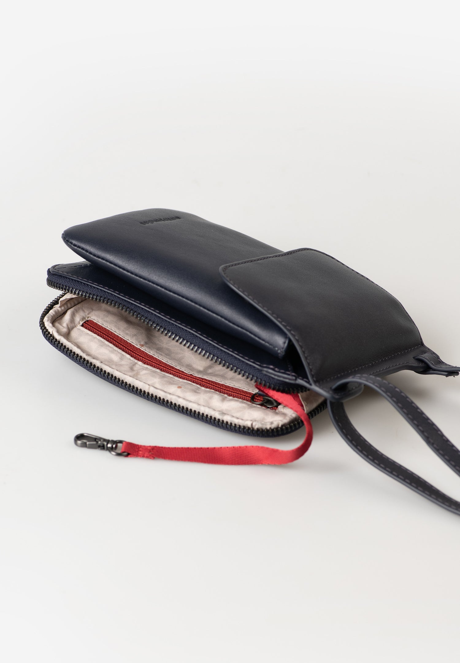 Aunts & Uncles Tulip Leather Phonebag