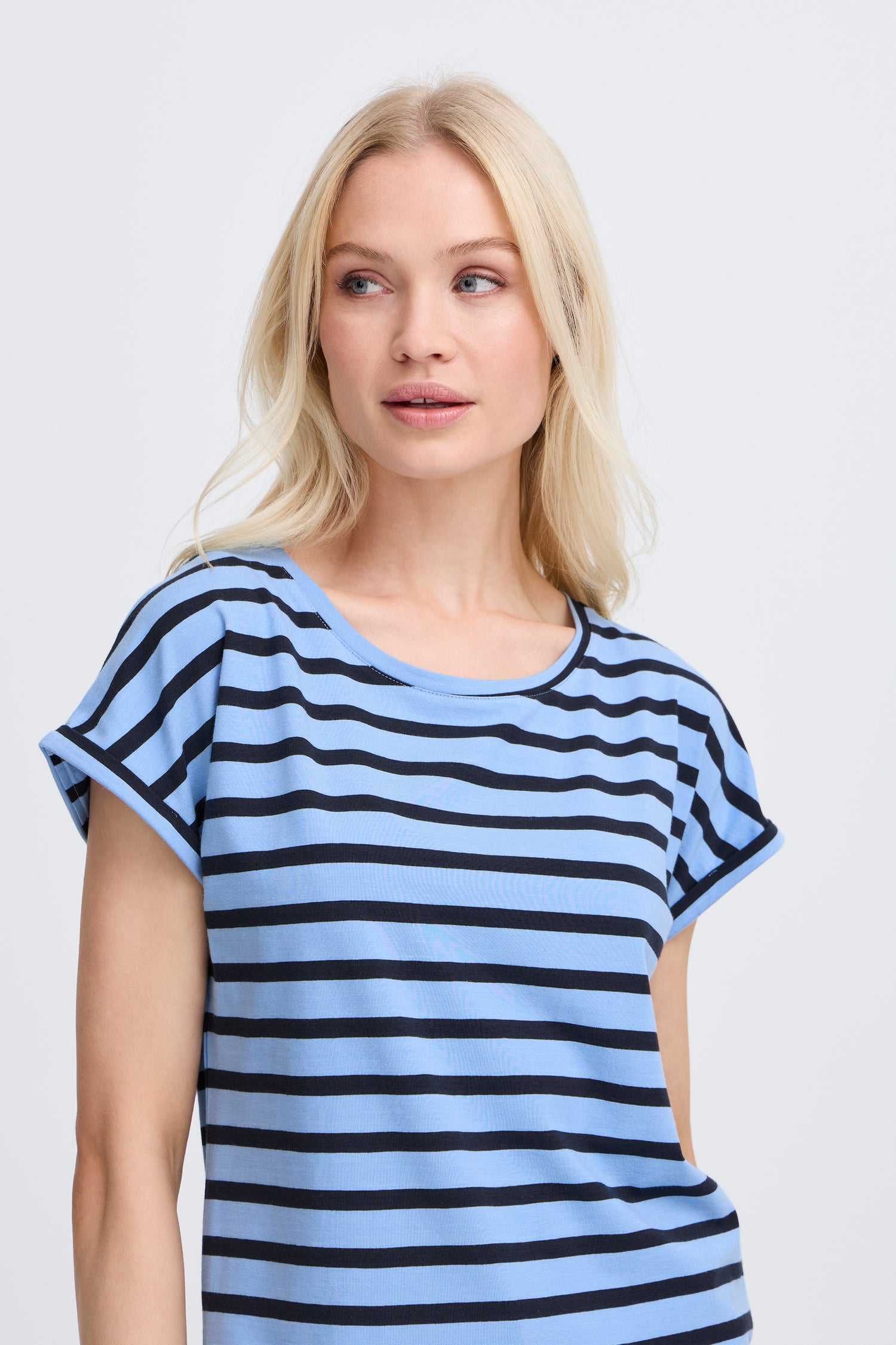 B.Young Pamila O-Neck T-Shirt