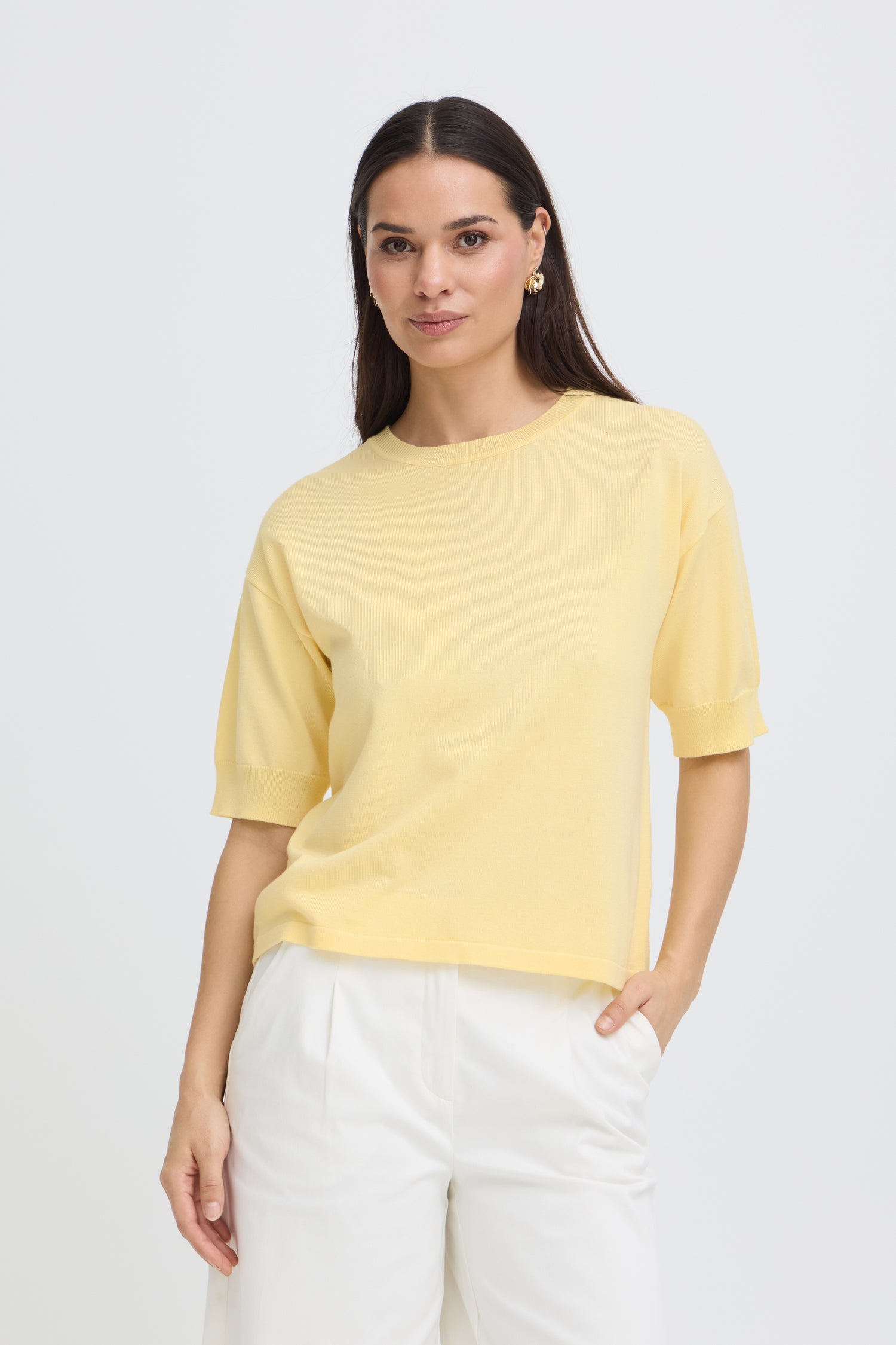 B. Young Mmorla T-Shirt Sweater