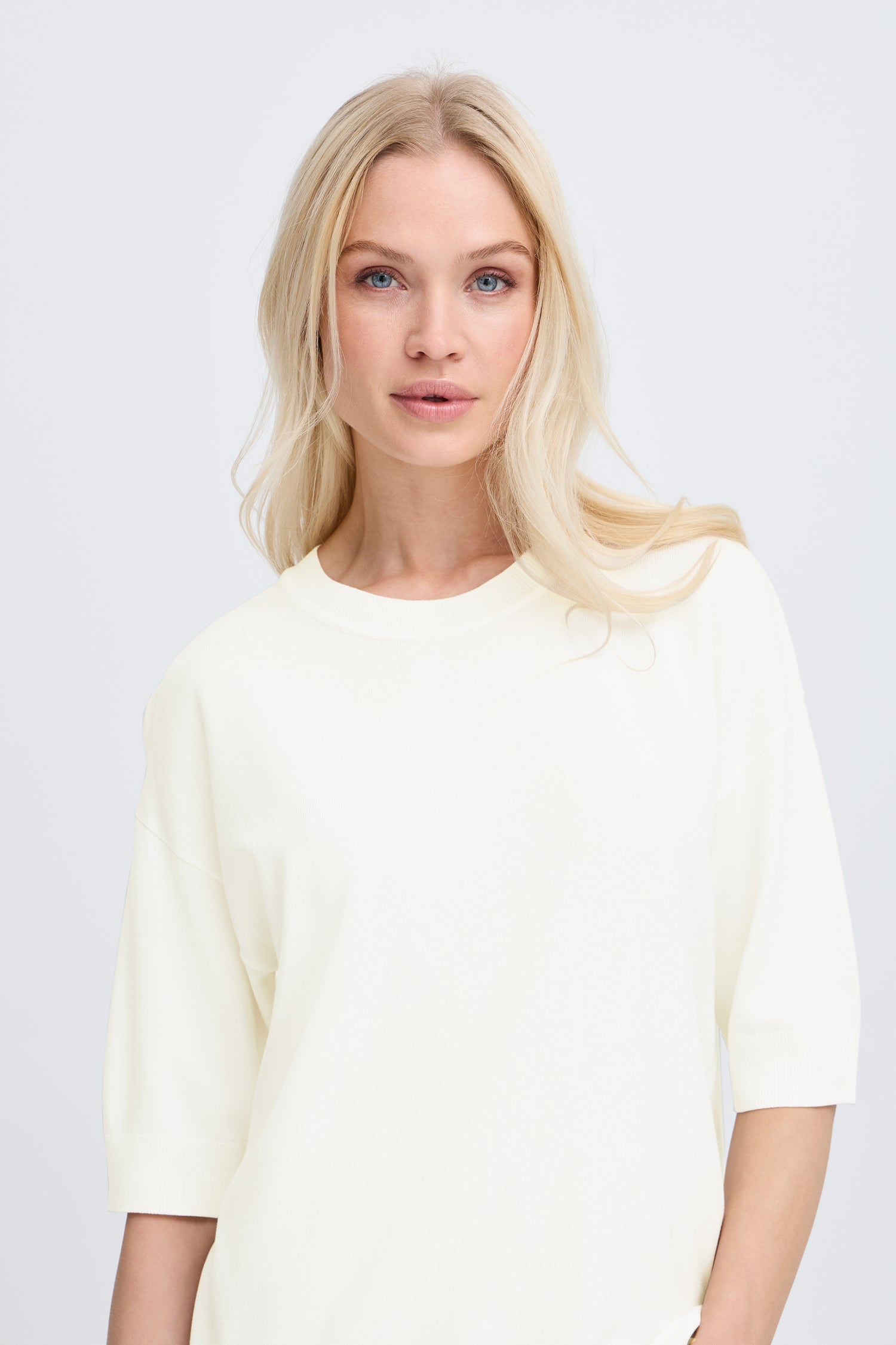 B. Young Mmorla T-Shirt Sweater