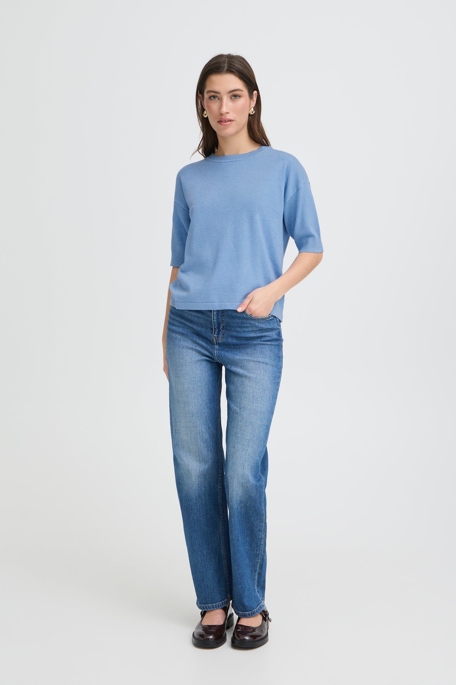 B. Young Mmorla T-Shirt Sweater