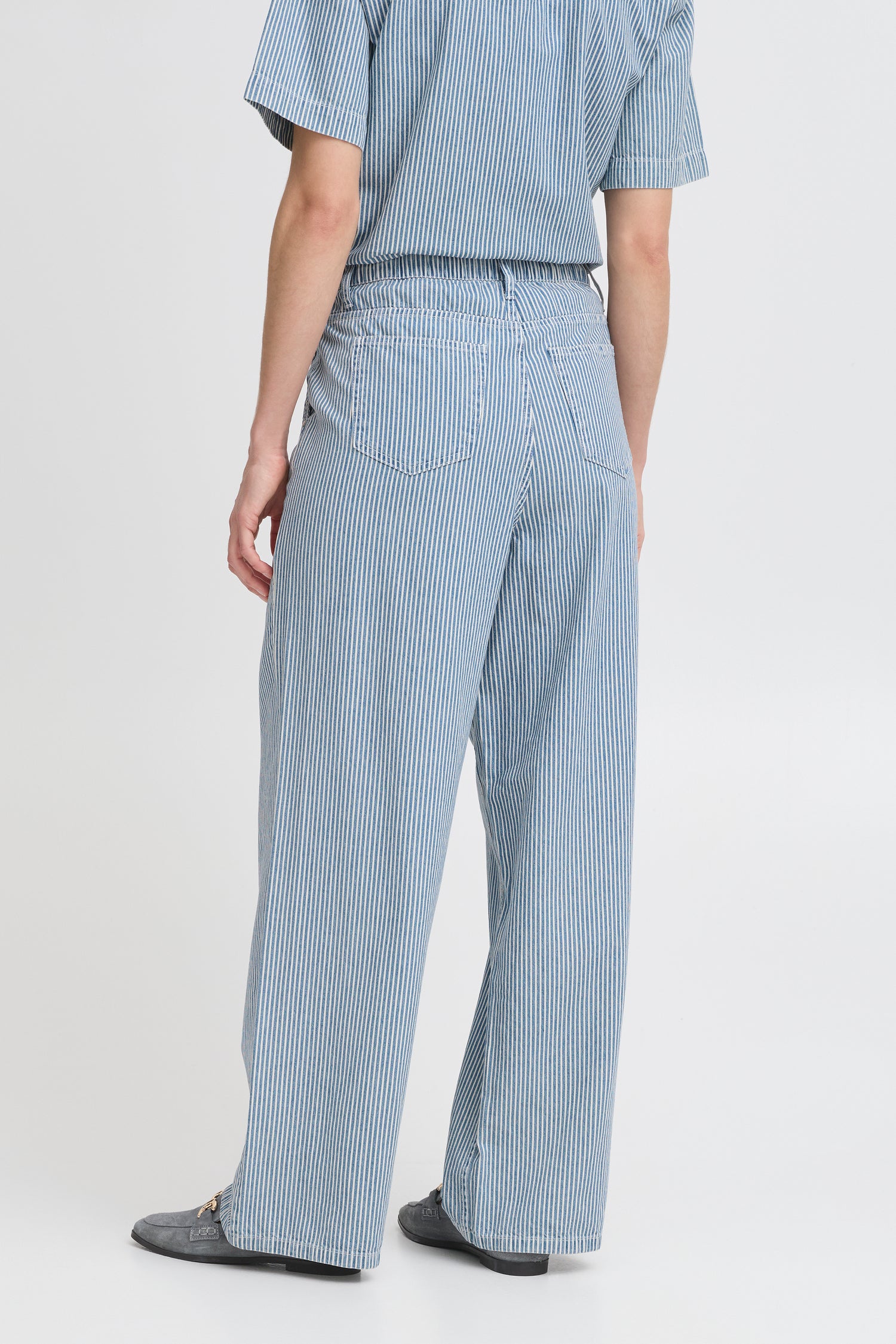 B.Young Laro Pant