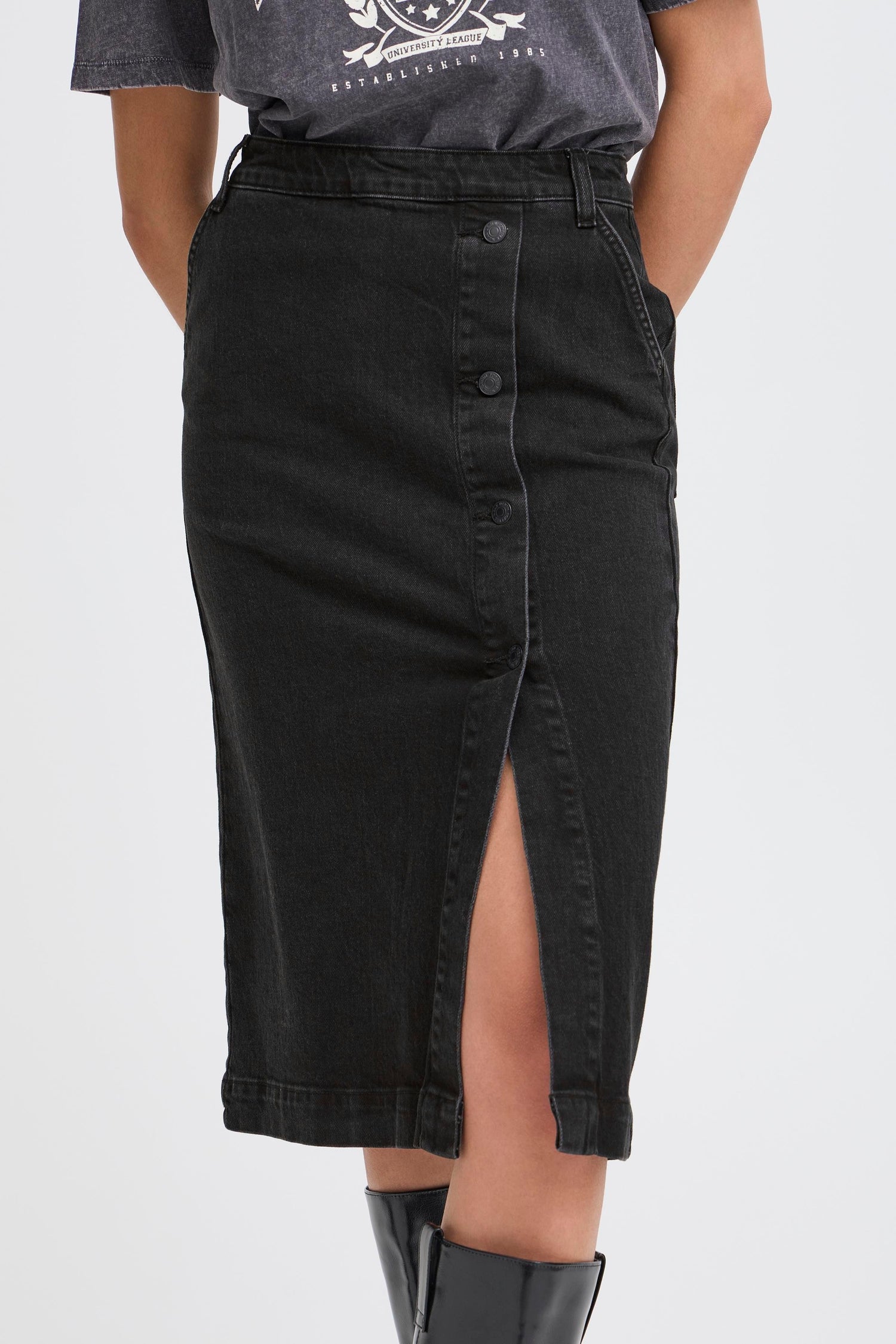B.Young Lara Button Denim Skirt