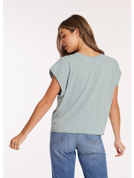 Mododoc Short Dolman Sleeve Step Hem T-Shirt