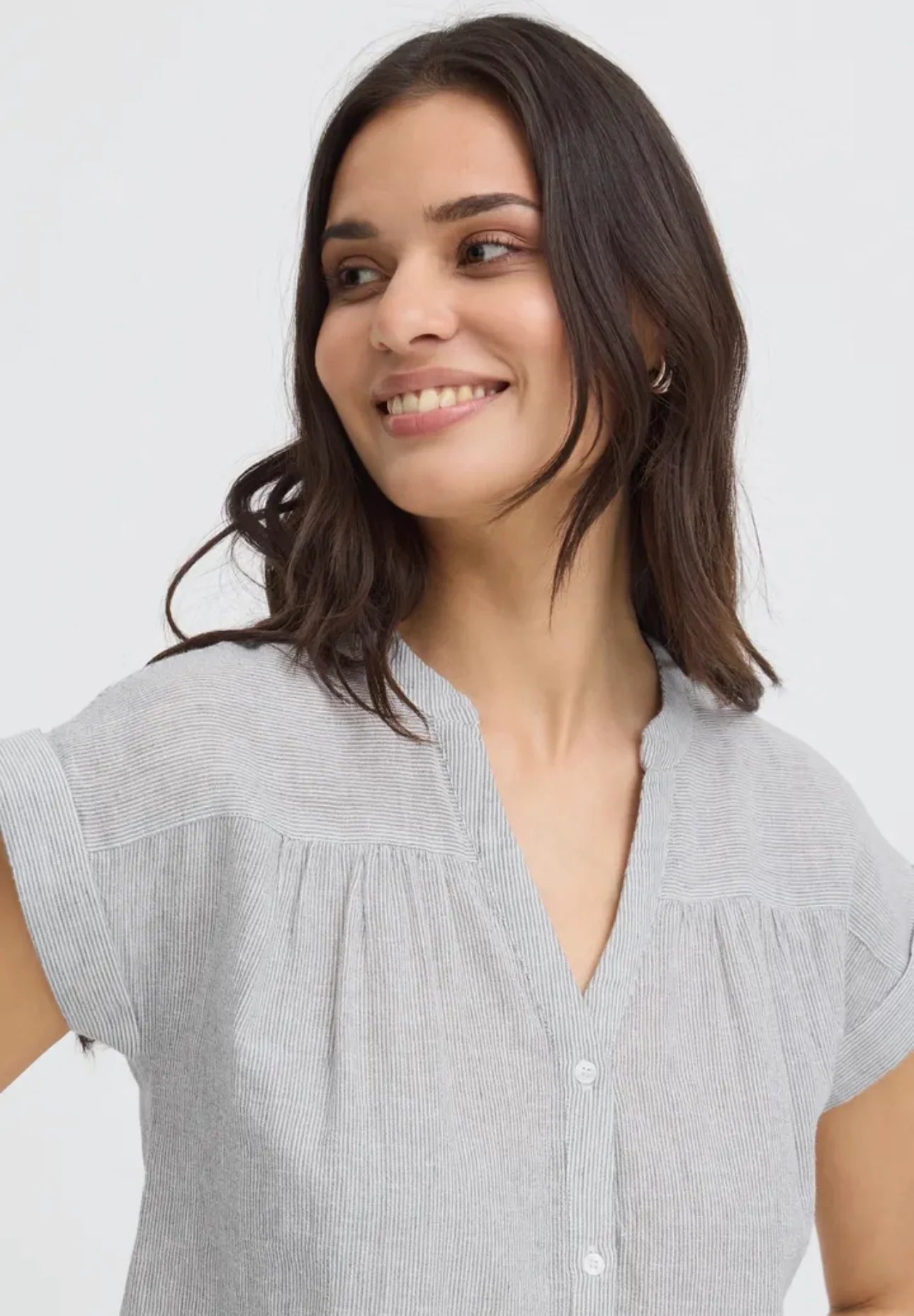 The B YOUNG IZOLA SHIRT
