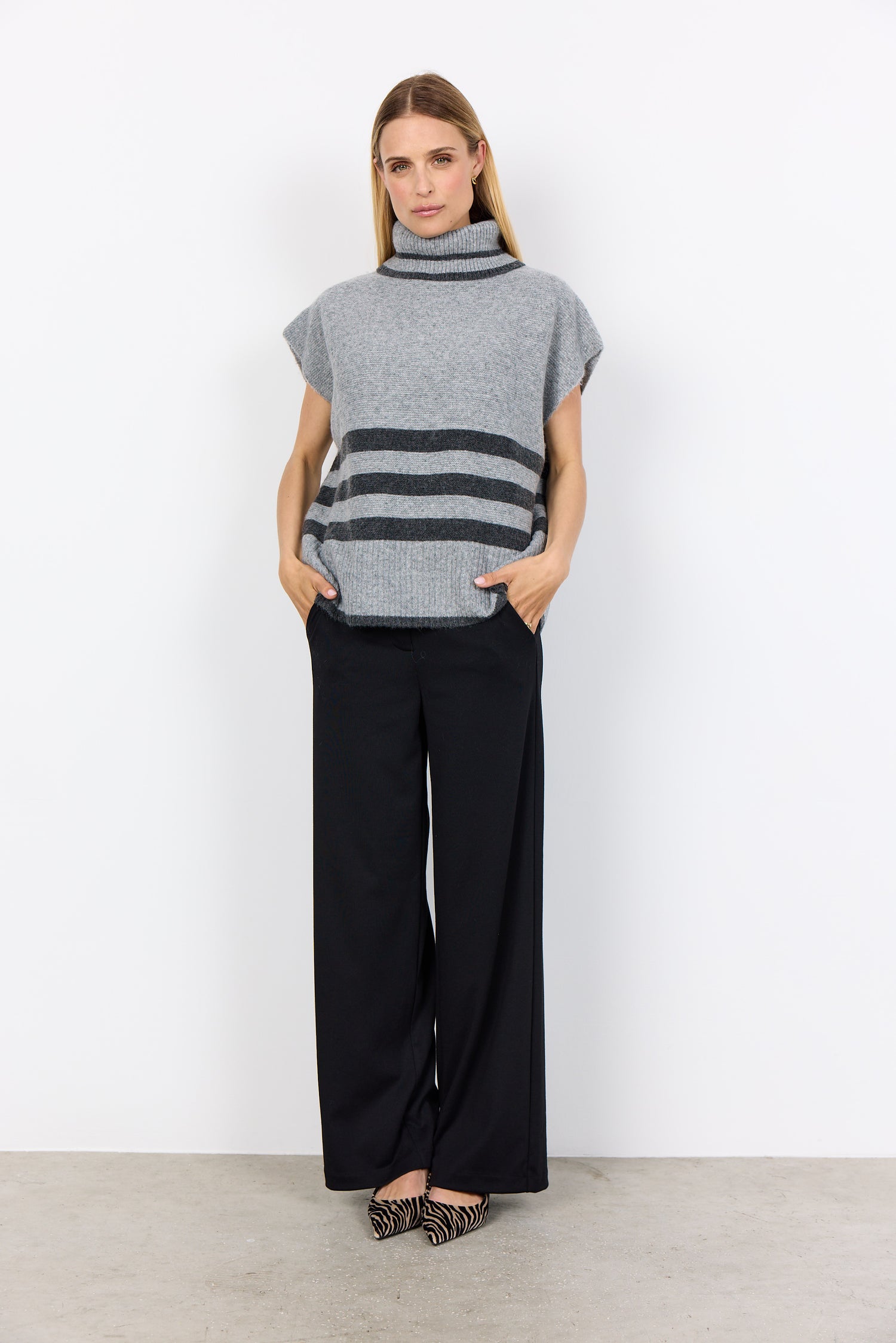 Soya Concept Vif Turtleneck Sleeveless Vest
