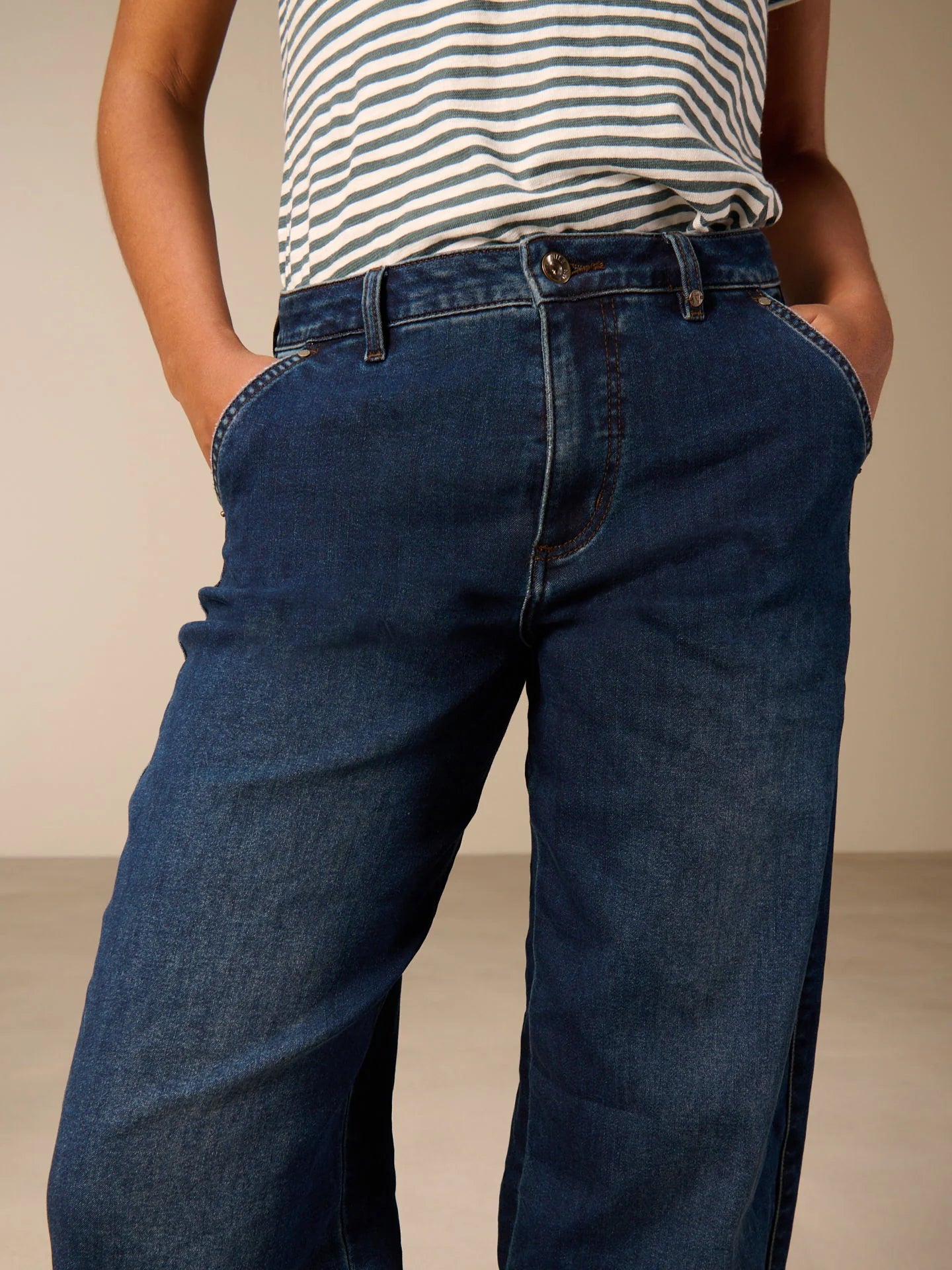 Nile Barrel Leg Jeans