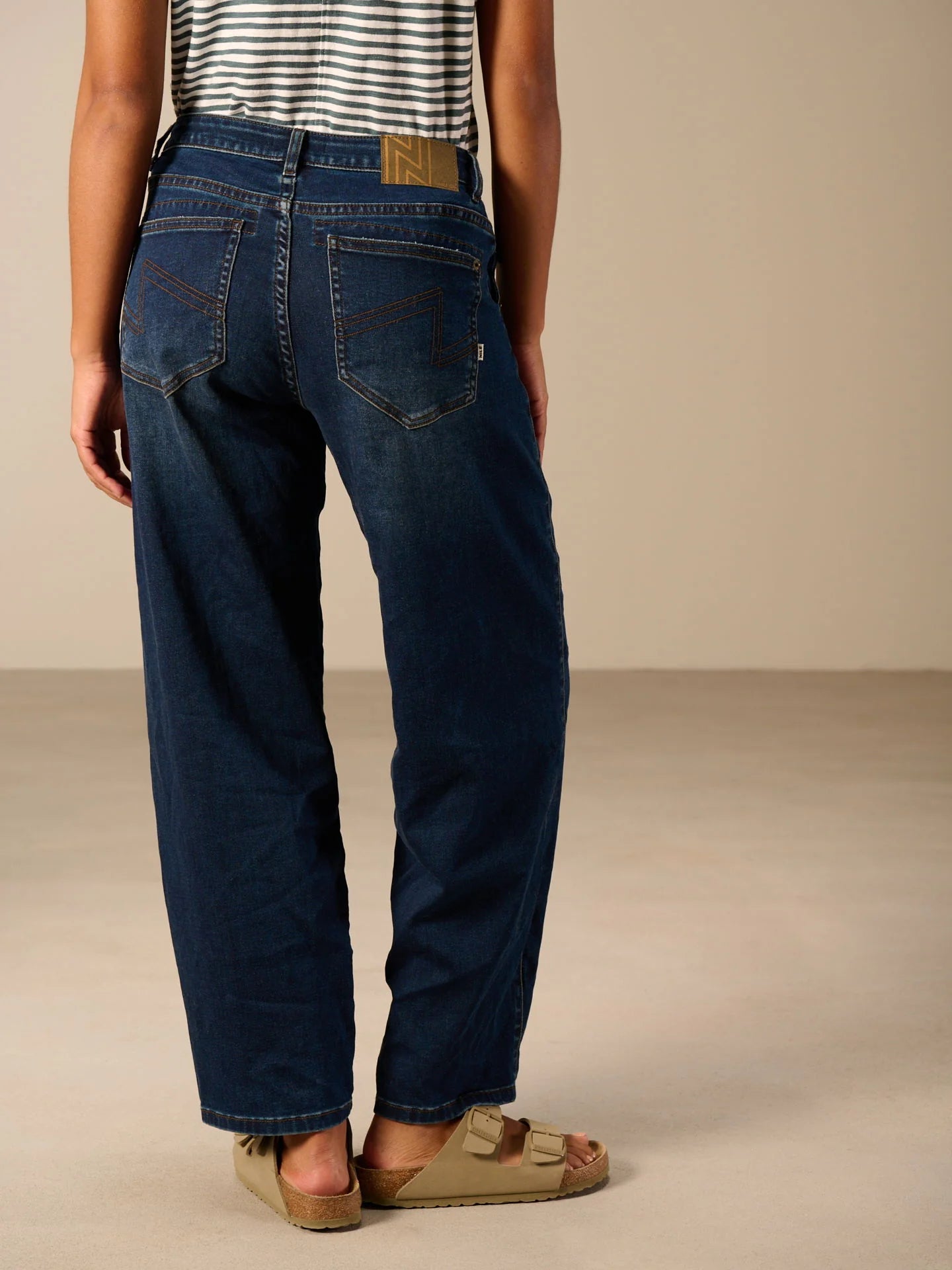 Nile Barrel Leg Jeans