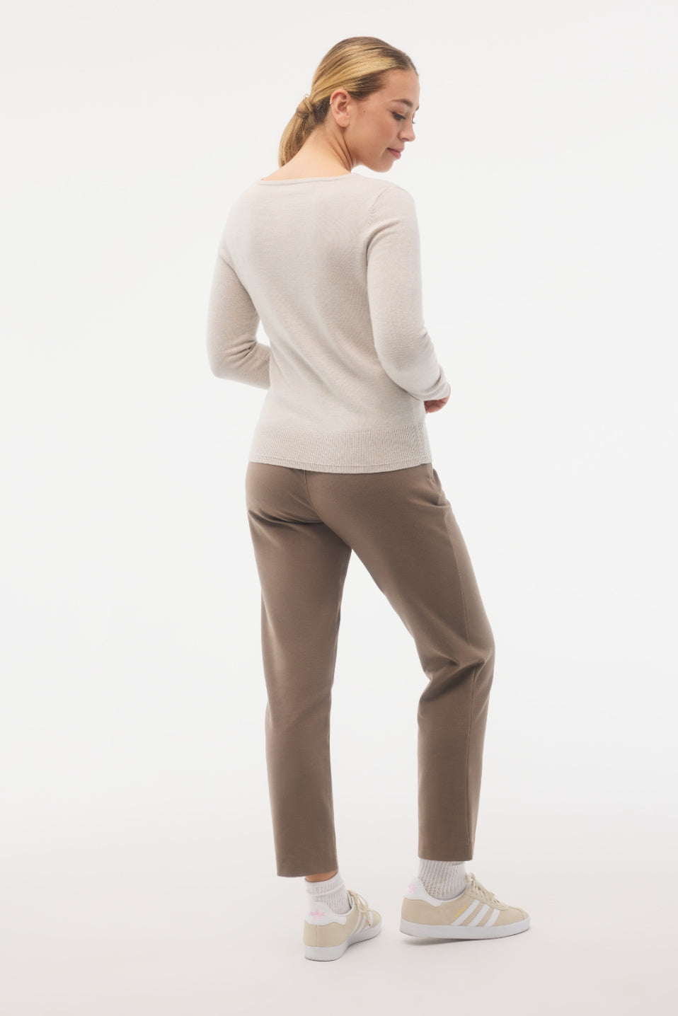 🇨🇦 Fig Seren Light Sweater