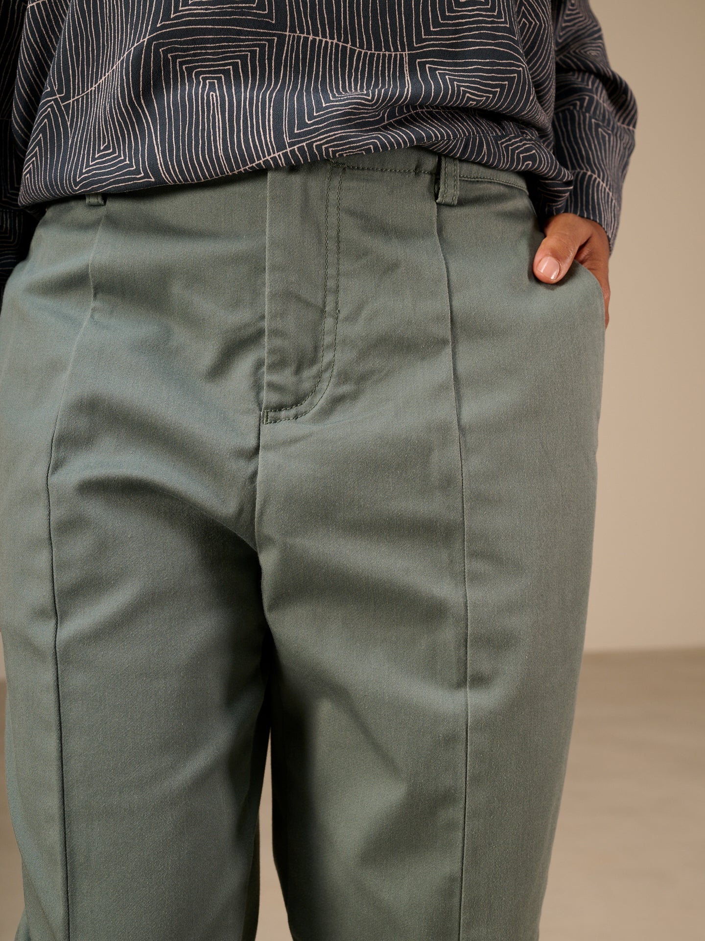 Nile Polished Barrel Pant