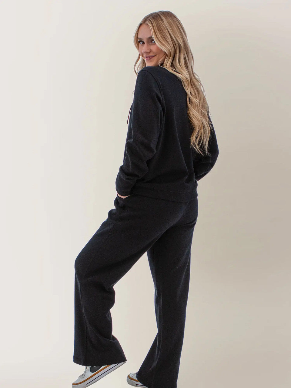 Aventura Dog Walker Top