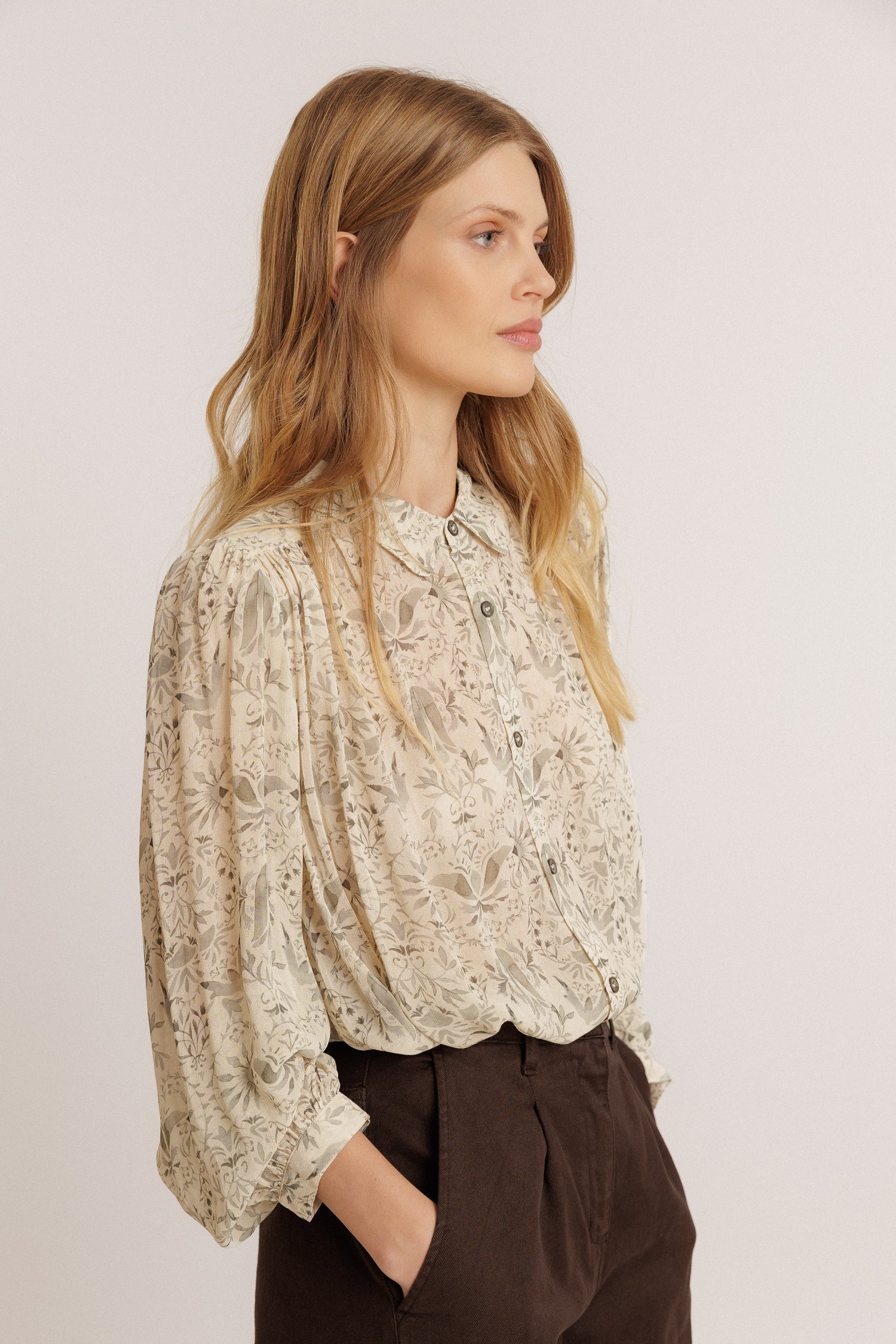 Indi & Cold Chiffon Collared Blouse