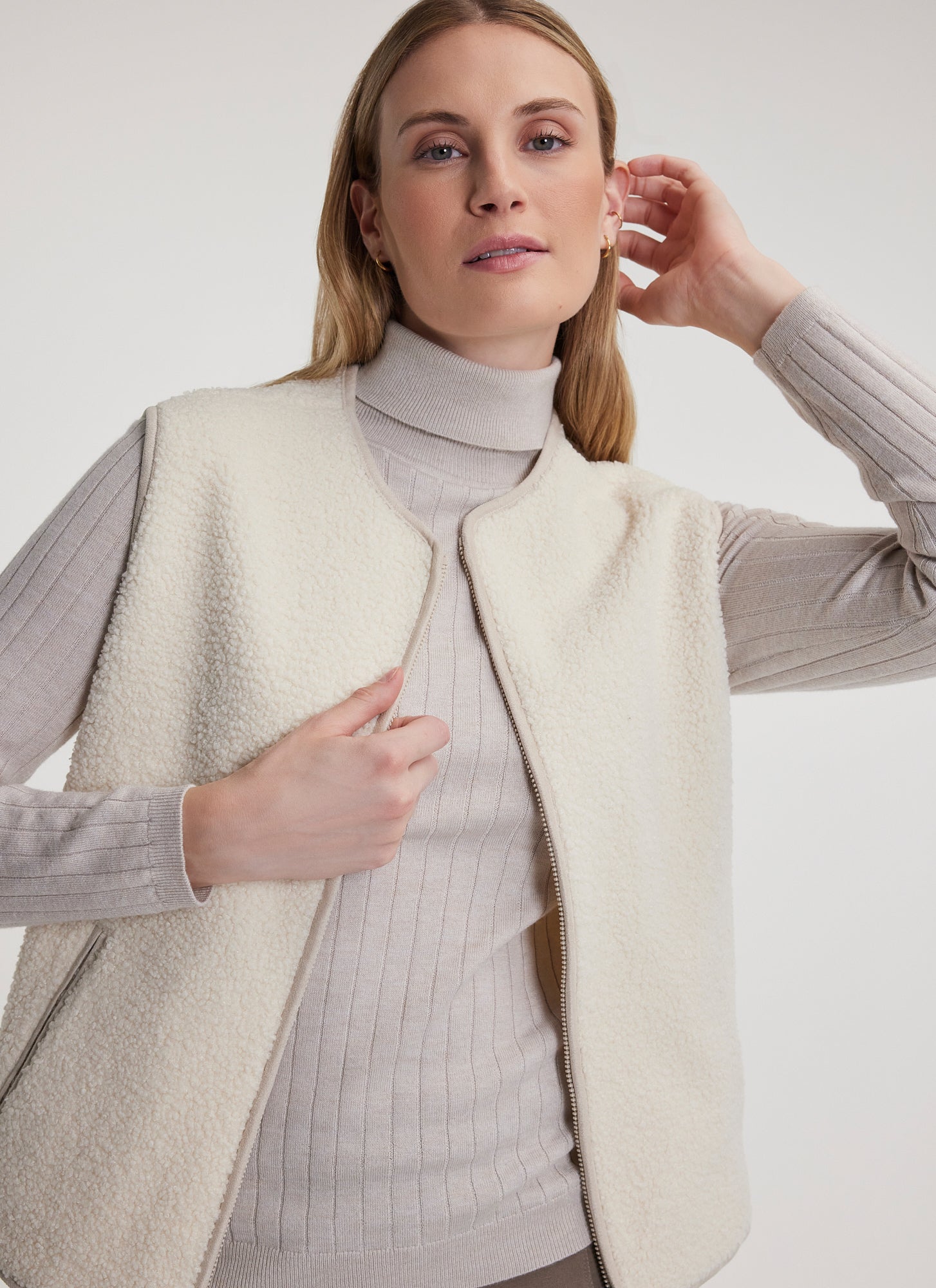Fig Iclyn Sleeveless Vest