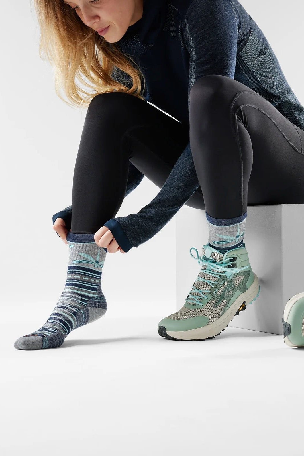 Smartwool Hike Dragonfly Stitch Mid Crew Sock