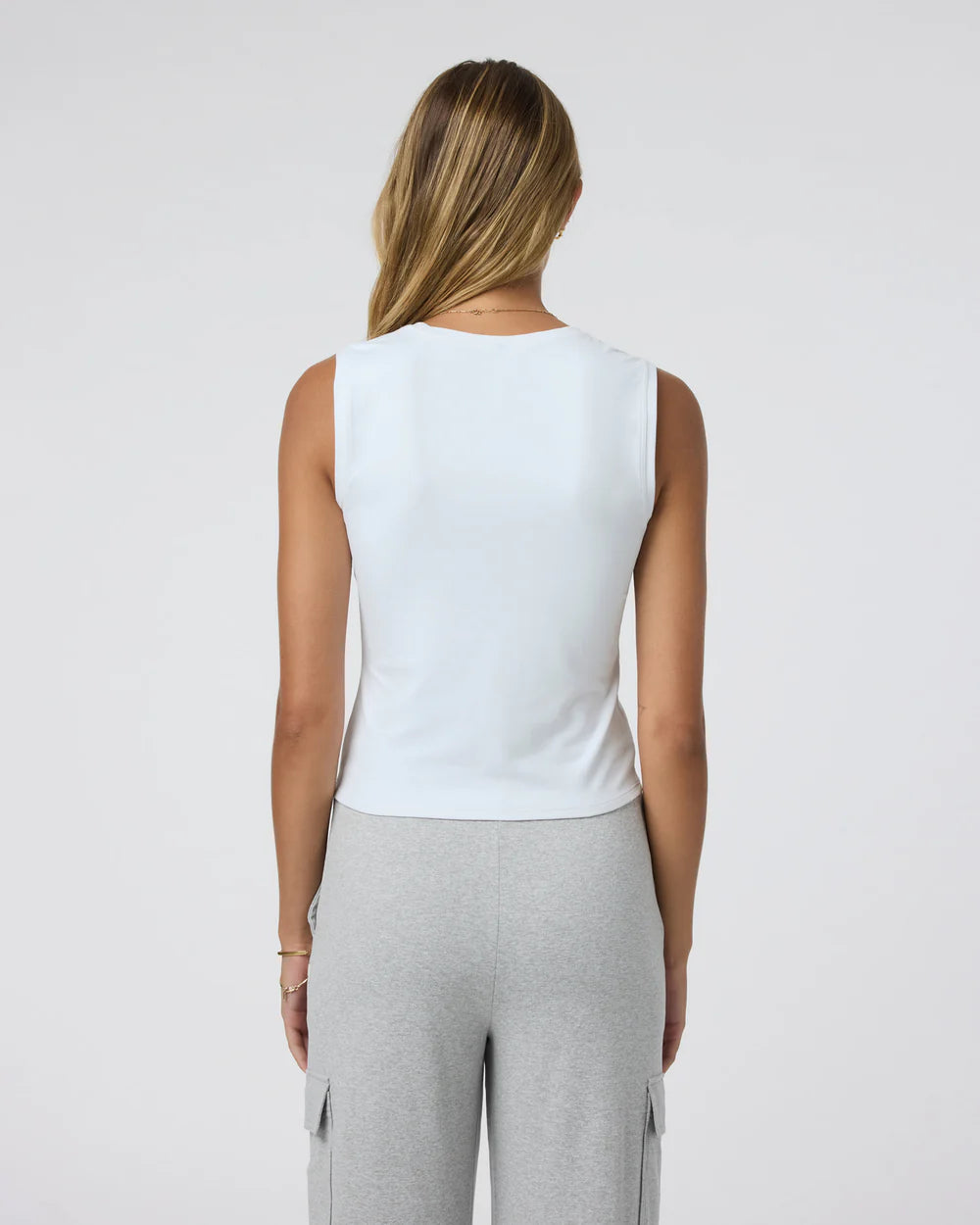 Vuori Essential Halo Scoop Tank