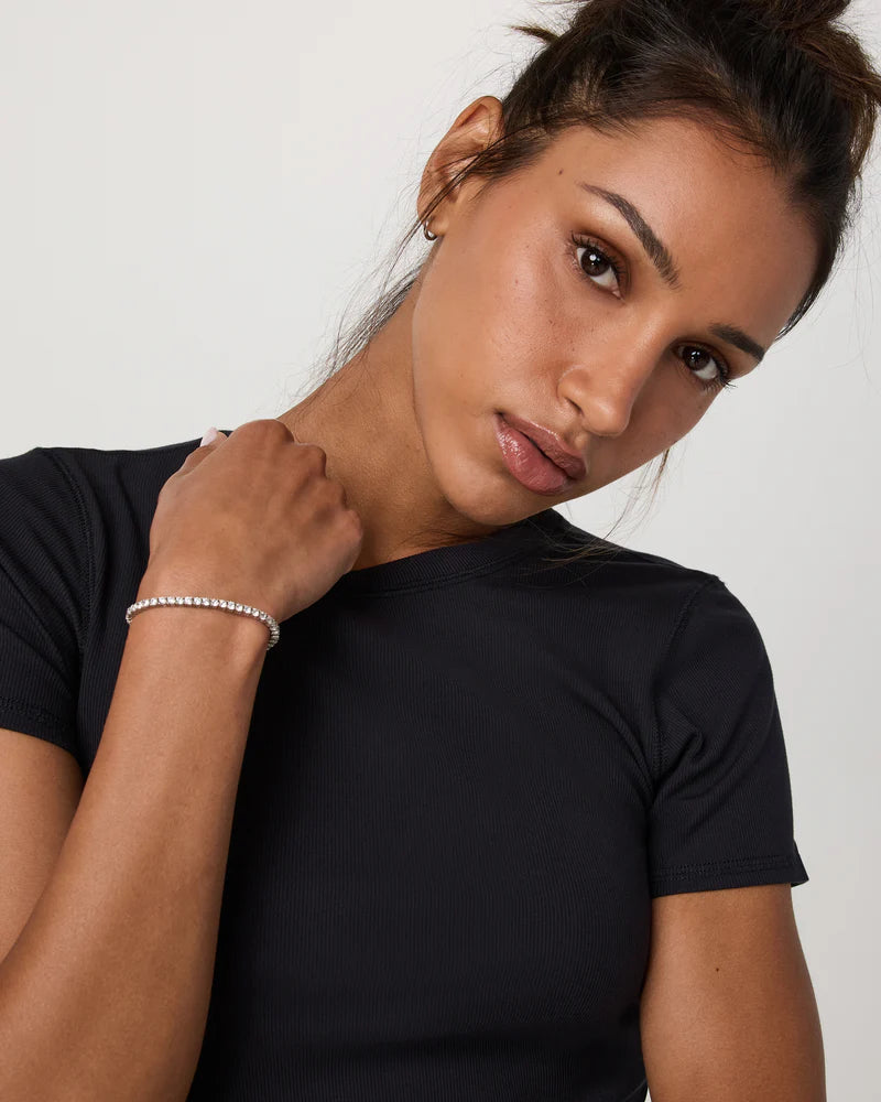 Vuori Pose Fitted T-Shirt