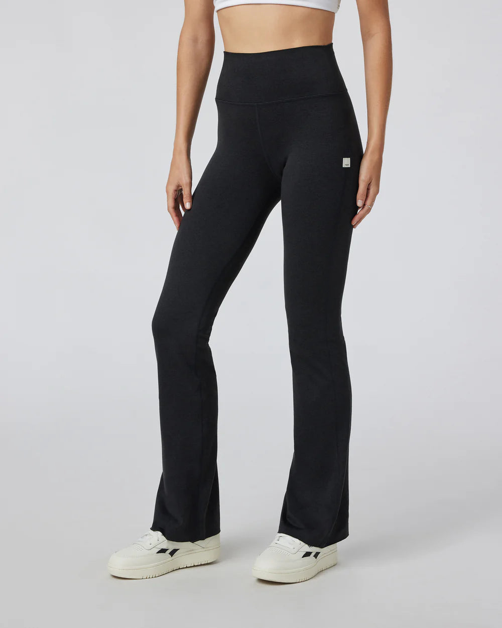 Vuori Halo Slim Flare Leggings