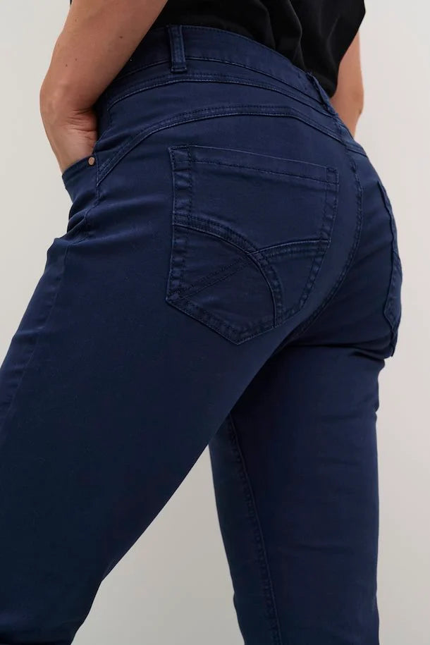 Cream Ann Twill Pant- Coco Fit