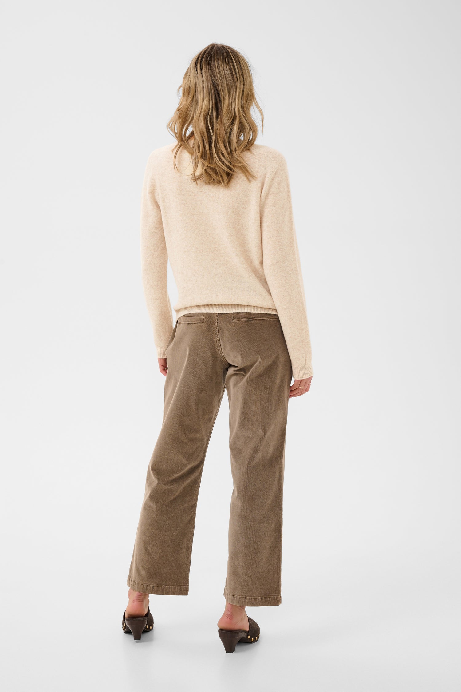 Cream Mela Pullover
