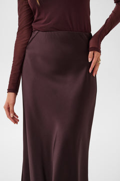 Cream Cocamia Sateen Skirt (Fudge)