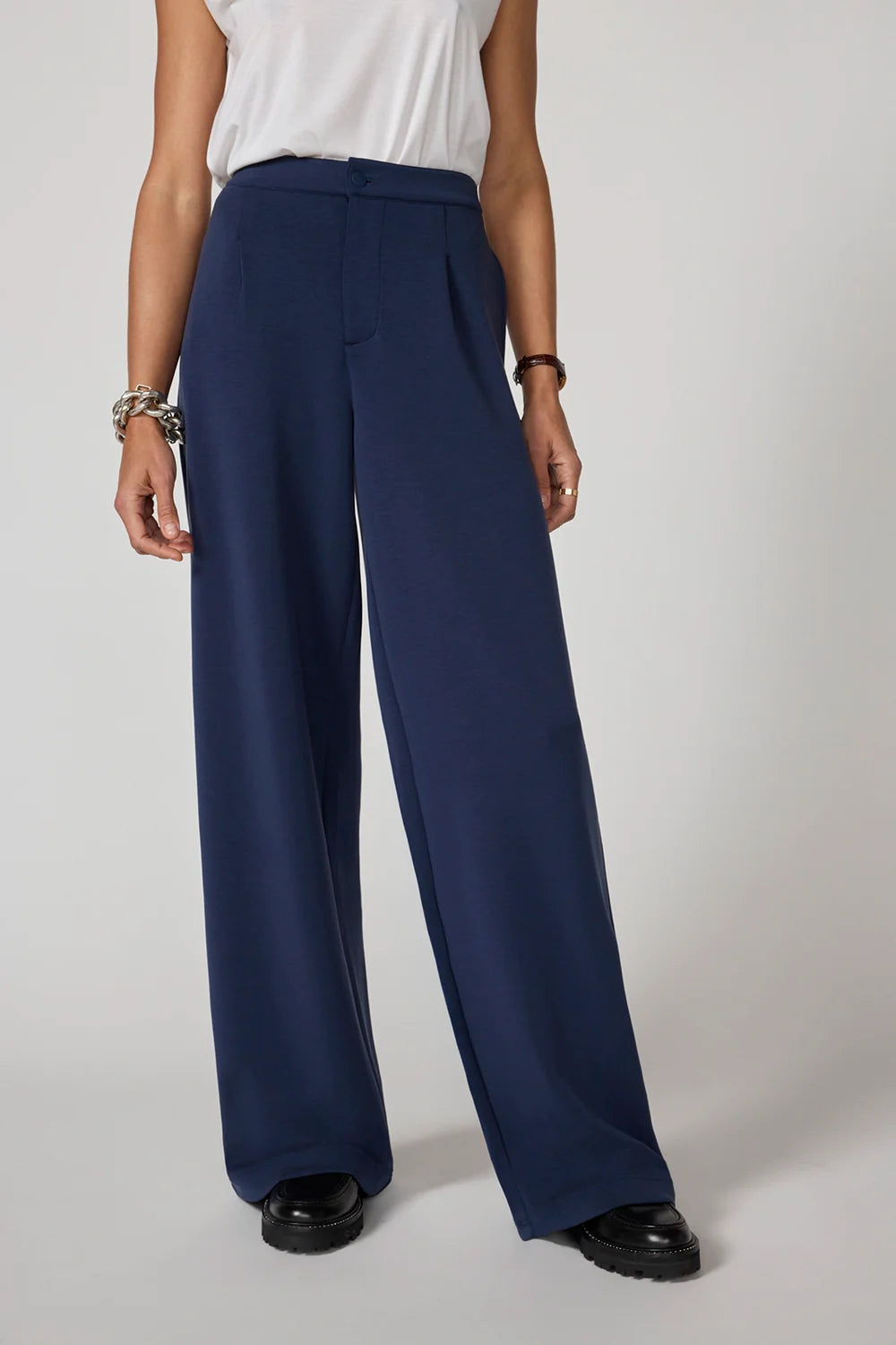 🇨🇦 MPG Dreamweave Pleated Pants