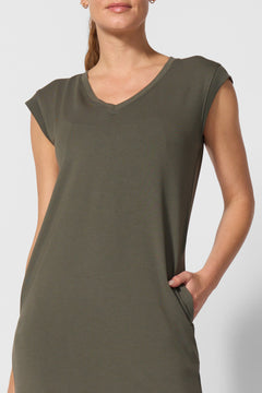 🇨🇦 MPG Serene Sleeveless Dress