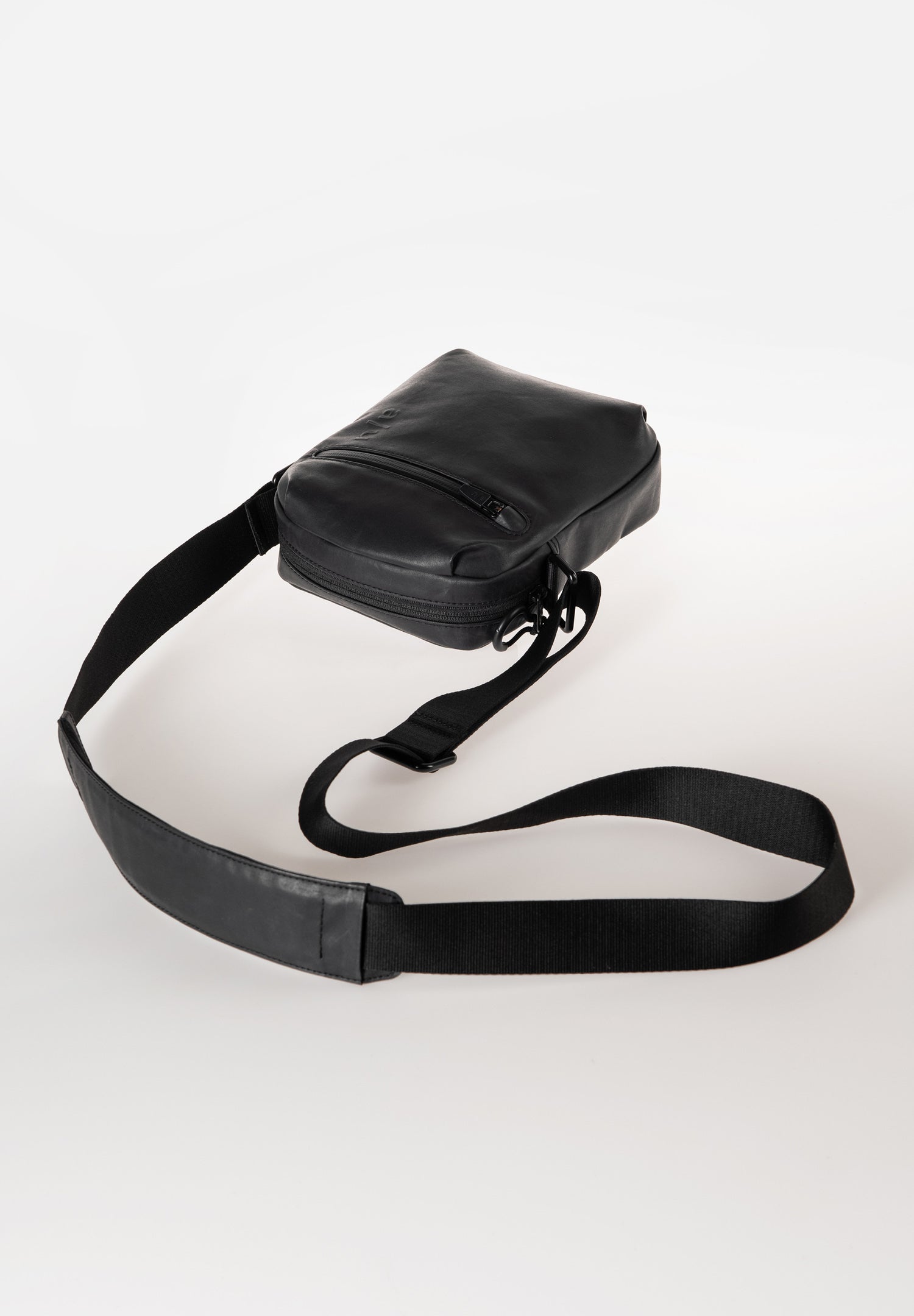 Aunts & Uncles Onga RE Crossbody Bag