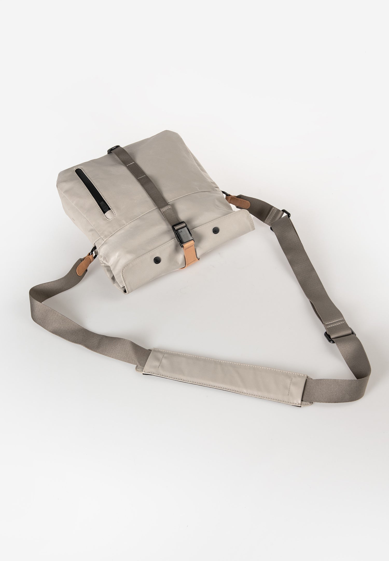 Aunts & Uncles Seki RE Crossbody Bag
