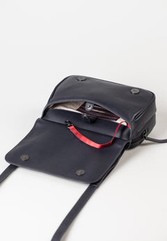 Aunts & Uncles Magnolia Leather Purse