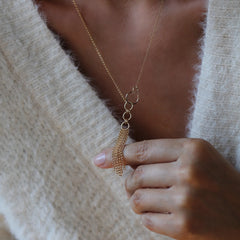 🇨🇦 Leah Yard Flourish Lariat