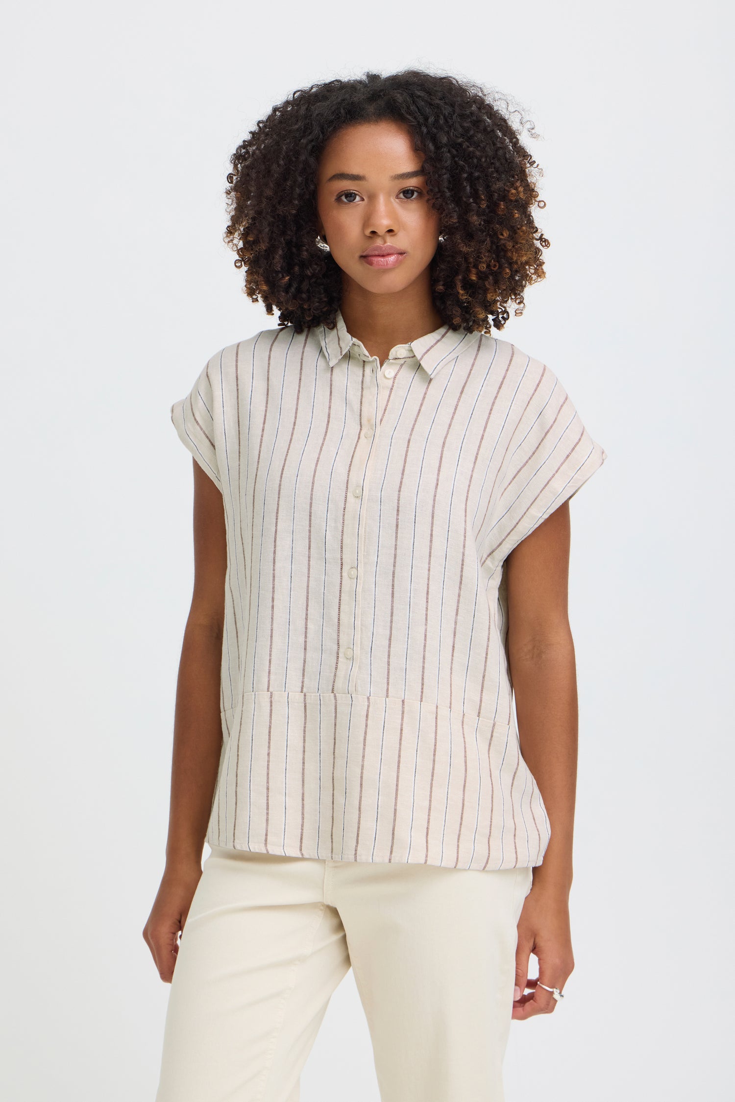 Ichi Linno Collared Short Sleeve Linen Blend Blouse